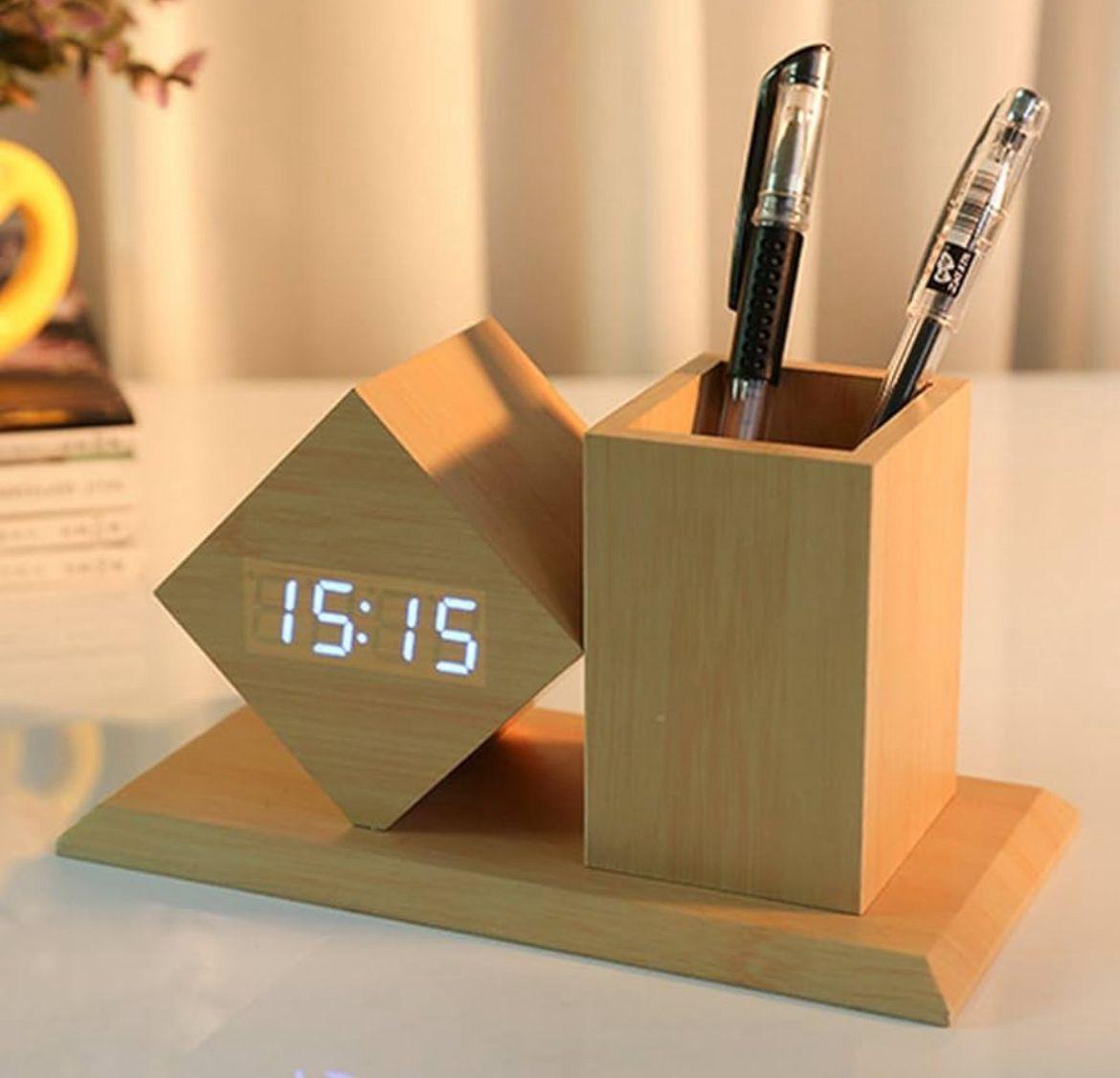 Alarm Clock Pen Stand (Wooden)